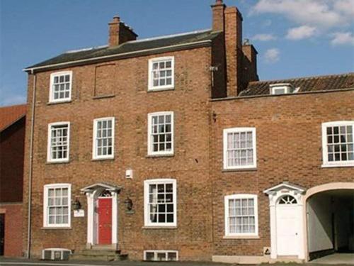 The Red House Hotel Grantham Exterior photo